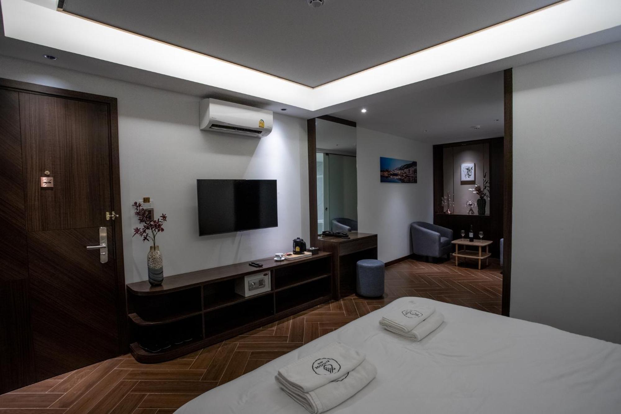 Riverside Hotel Vientiane Esterno foto