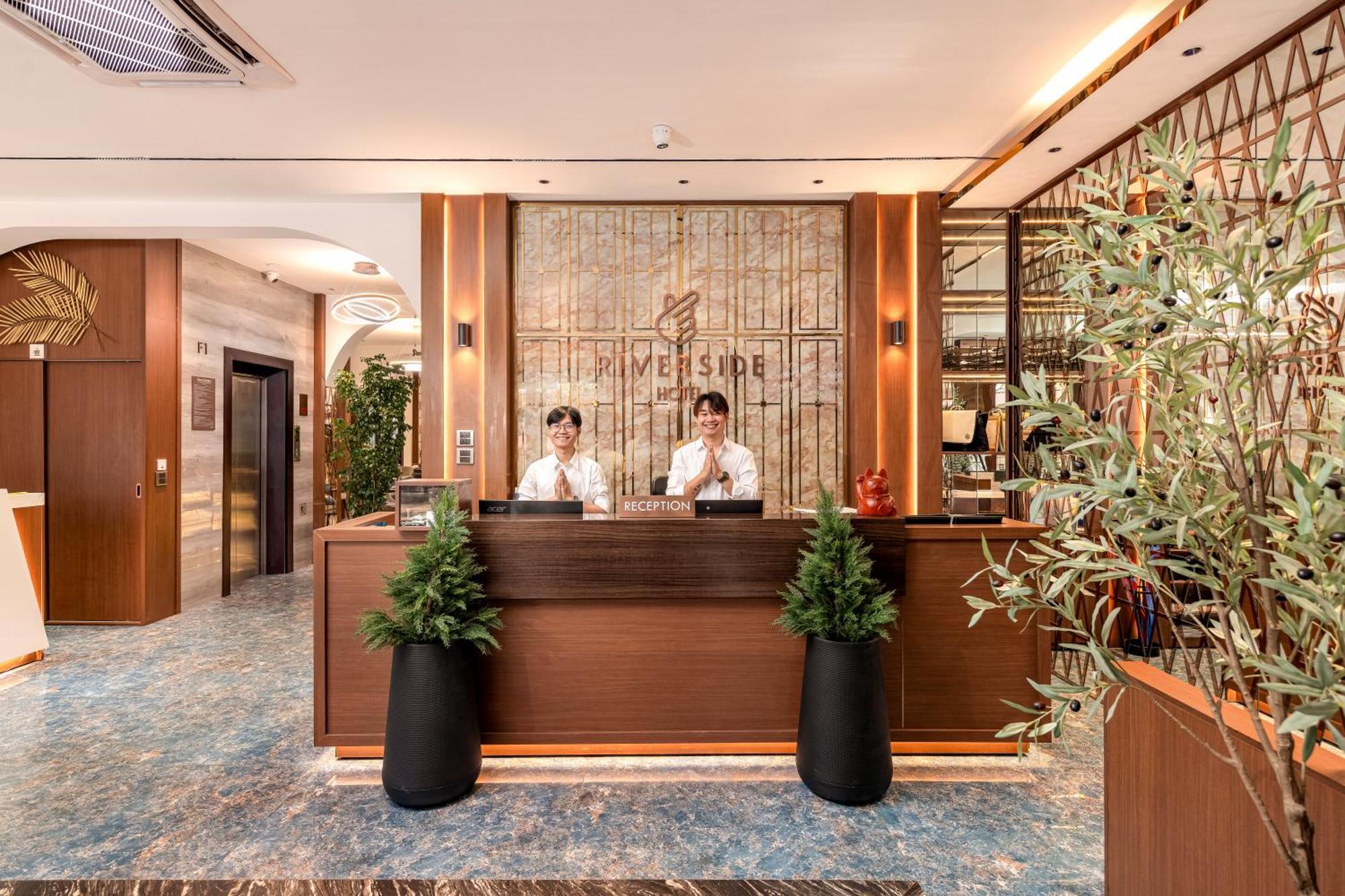 Riverside Hotel Vientiane Esterno foto